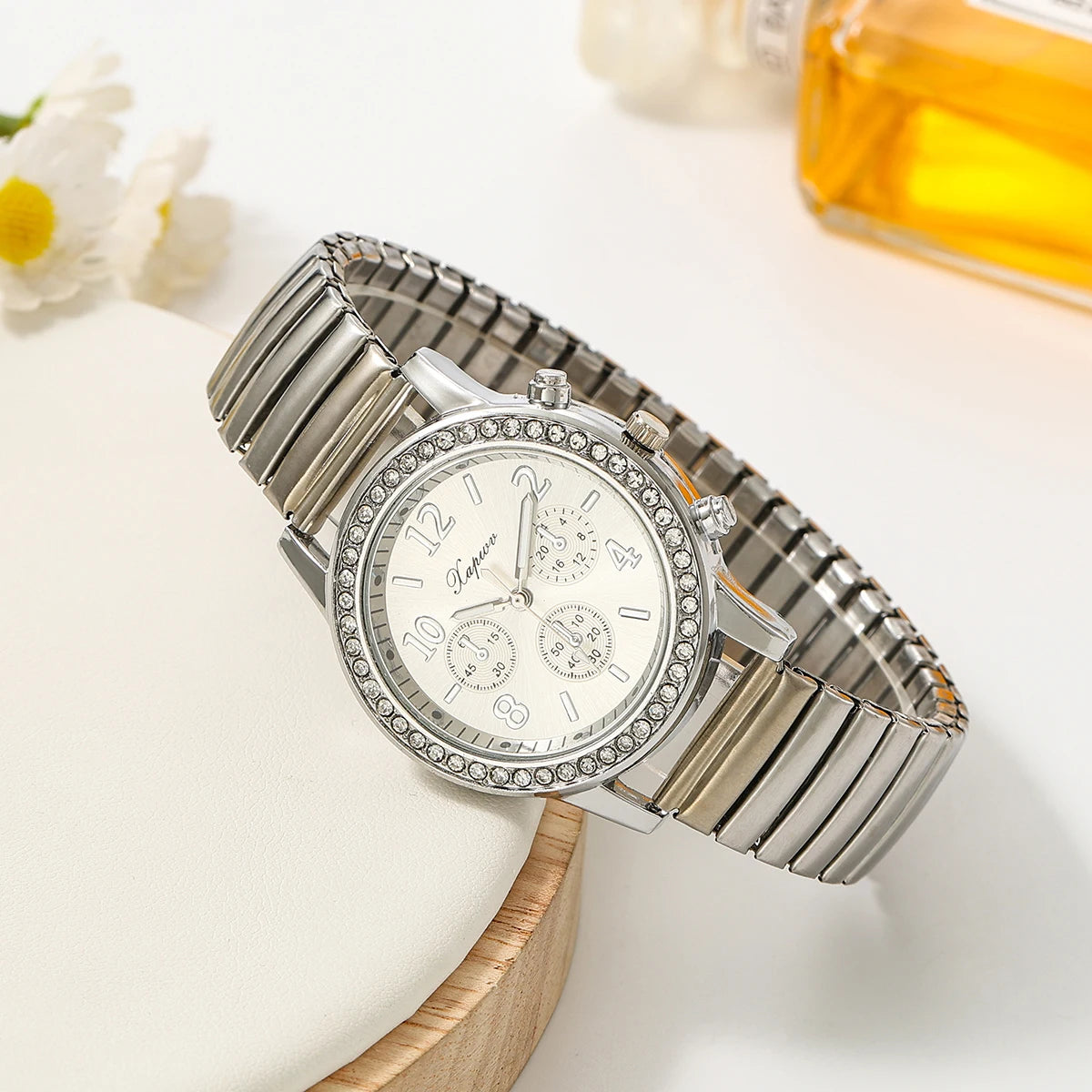 Xapwv Gold Classic Watch