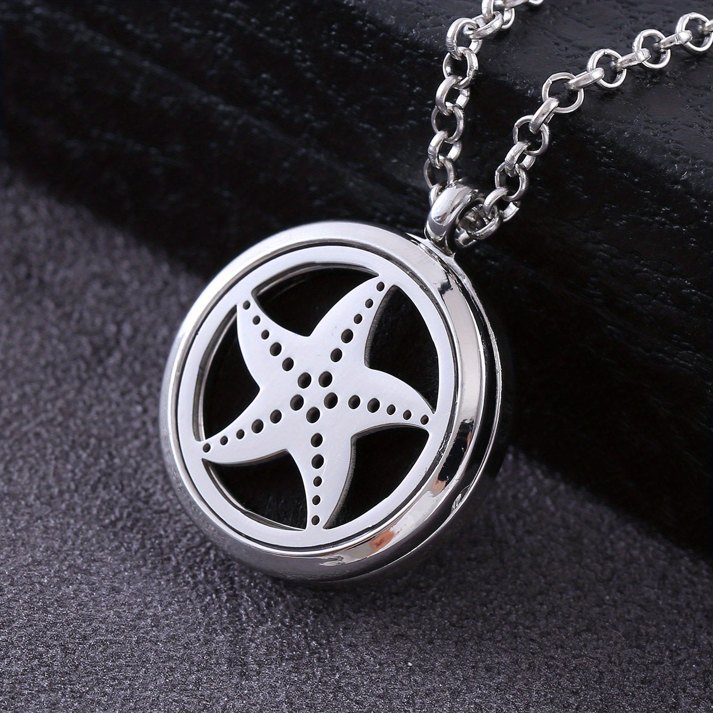 Aroma Lock Pendant