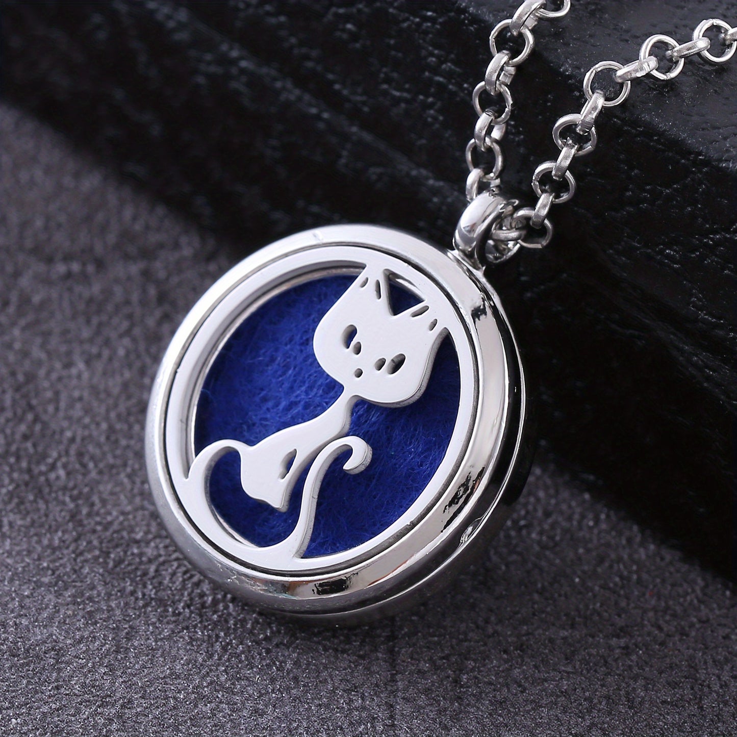 Aroma Lock Pendant