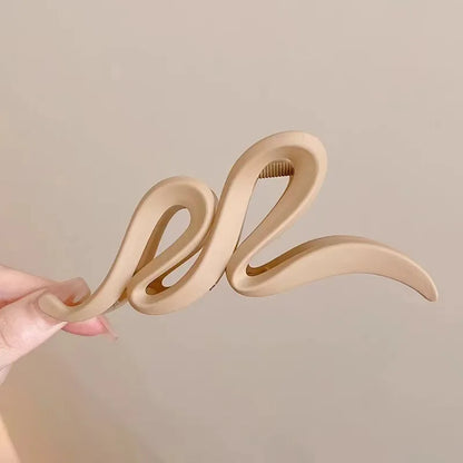 Wave Claw Hair Clip