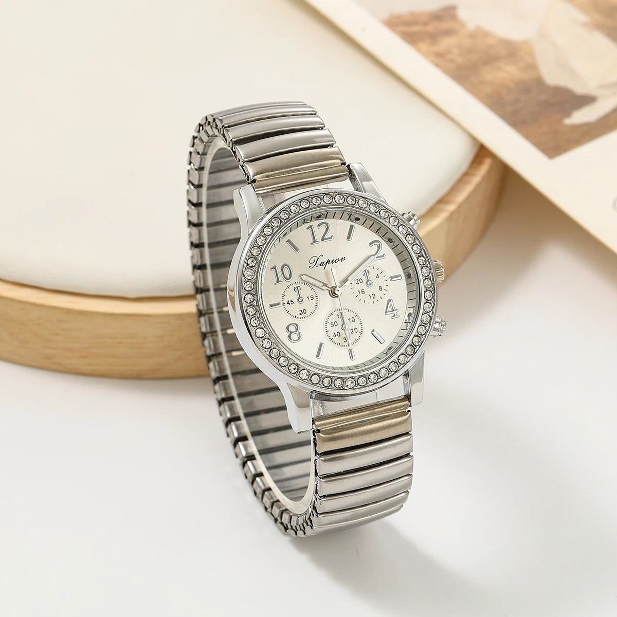 Xapwv Gold Classic Watch