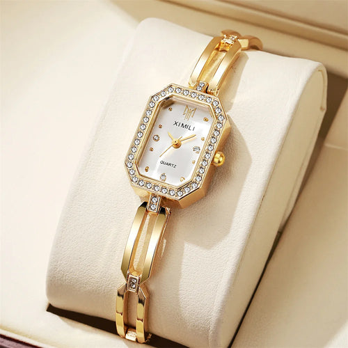 Gold Women’s Quartz Watch with Slim Bracelet – Quartz Elegance