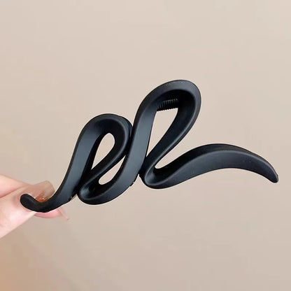 Wave Claw Hair Clip