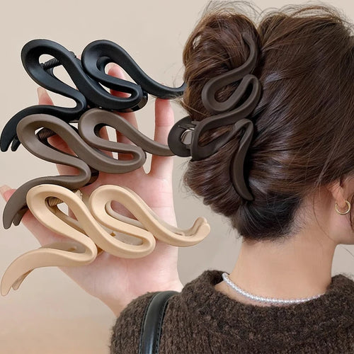 Wave Claw Hair Clip