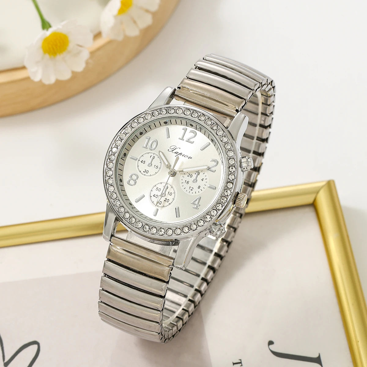 Xapwv Gold Classic Watch